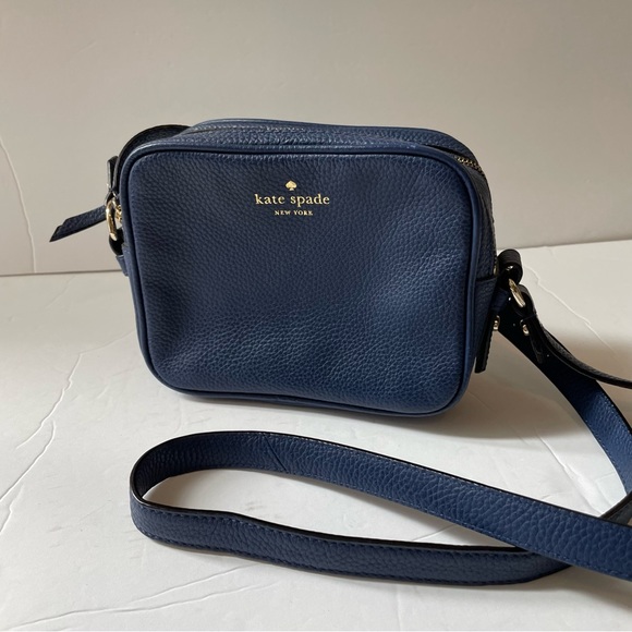 kate spade Handbags - Kate Spade navy double zipper crossbody bag, excellent condition